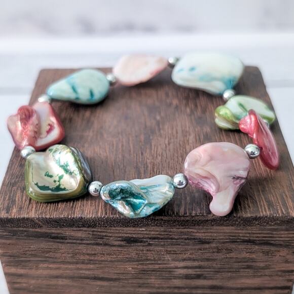 Vintage Stretch Bracelet Colorful Dyed Shell? - Picture 2 of 5